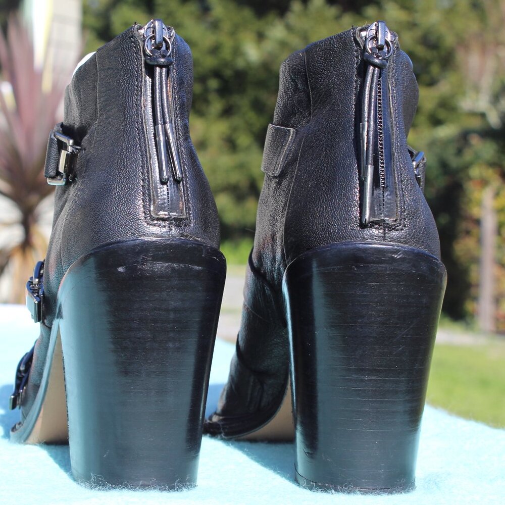 L.A.M.B TOBY BOOT BLACK W/ SPRING LOCK GWEN STEFANI LEATHER Size 10M - Picture 2 of 16